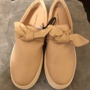 Sneakers with Bow